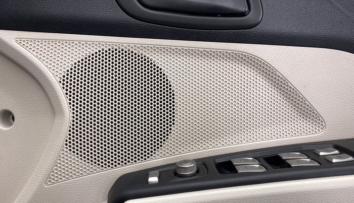 2019 Mahindra XUV300 1.5 W6 MT, Diesel, Manual, 22,770 km, Speaker