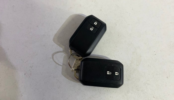 2022 Maruti Baleno ALPHA PETROL 1.2, Petrol, Manual, 55,882 km, Key Close Up