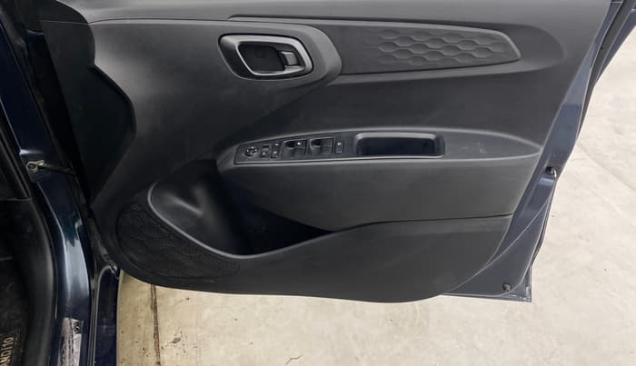 2022 Hyundai GRAND I10 NIOS SPORTZ 1.0 TURBO GDI, Petrol, Manual, 35,481 km, Driver Side Door Panels Control