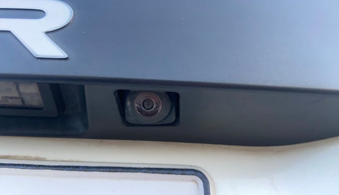 2021 Renault Duster RXZ 1.5 PETROL MT, Petrol, Manual, 1,10,497 km, Parking Camera