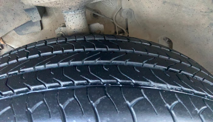 2021 Renault Duster RXZ 1.5 PETROL MT, Petrol, Manual, 1,10,497 km, Left Front Tyre Tread