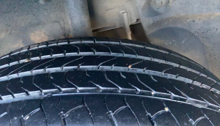 2021 Renault Duster RXZ 1.5 PETROL MT, Petrol, Manual, 1,10,497 km, Left Rear Tyre Tread