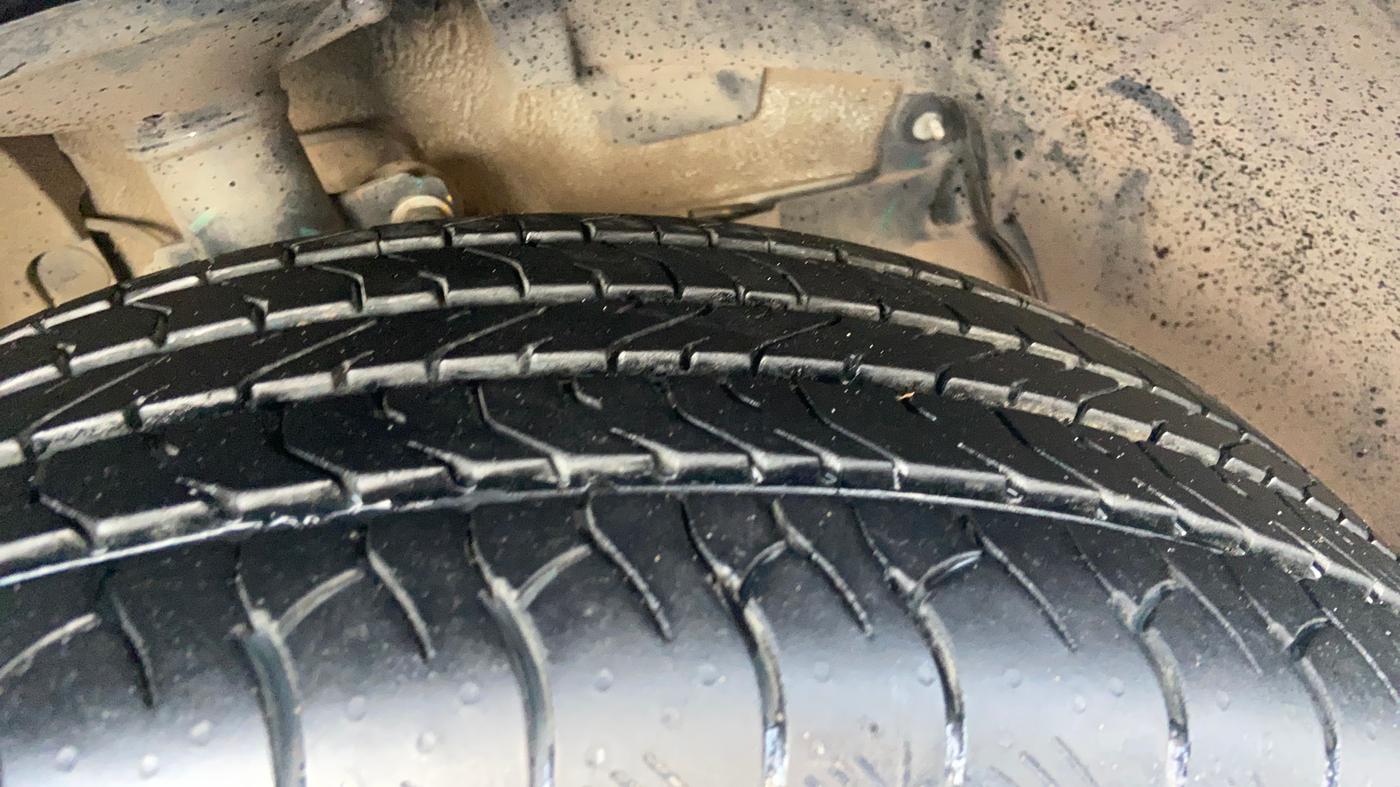 2021 Renault Duster RXZ 1.5 PETROL MT, Petrol, Manual, 1,10,497 km, Right Front Tyre Tread