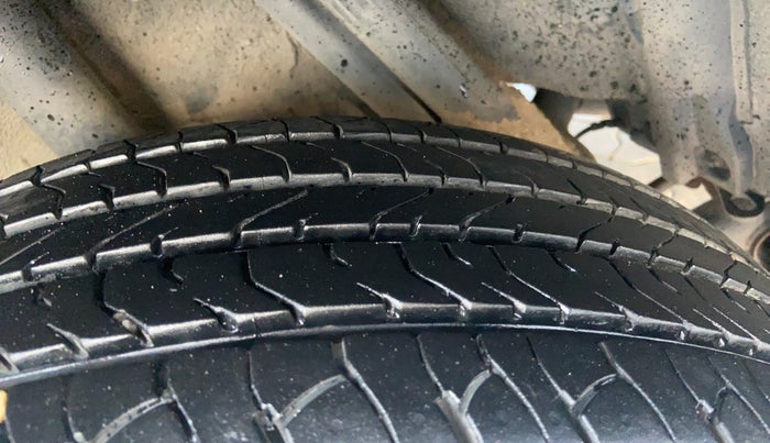 2021 Renault Duster RXZ 1.5 PETROL MT, Petrol, Manual, 1,10,497 km, Right Rear Tyre Tread