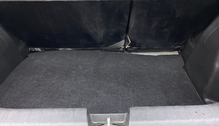 2016 Maruti Baleno ALPHA PETROL 1.2, Petrol, Manual, 1,05,224 km, Boot Inside
