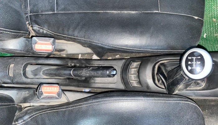 2015 Maruti Wagon R 1.0 VXI, Petrol, Manual, 80,814 km, Gear Lever