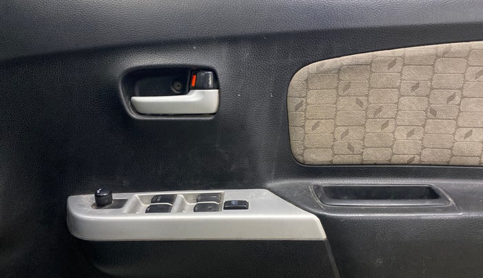 2015 Maruti Wagon R 1.0 VXI, Petrol, Manual, 80,814 km, Driver Side Door Panels Control