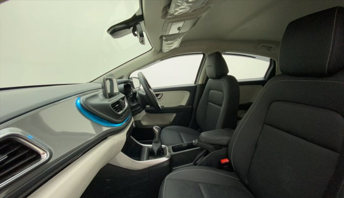 2023 Tata ALTROZ XZ PLUS I-TURBO PETROL, Petrol, Manual, 3,740 km, Right Side Front Door Cabin