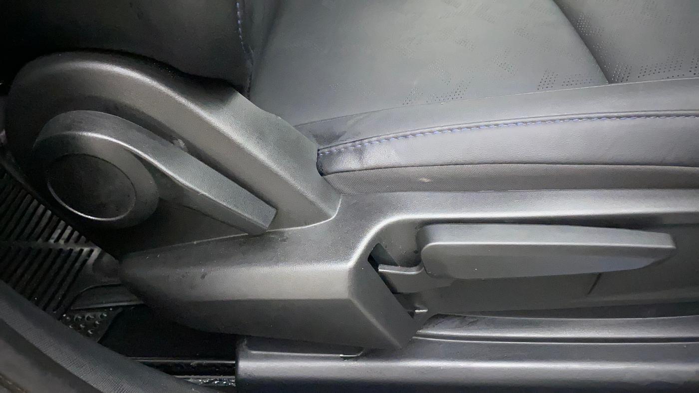 2023 Tata ALTROZ XZ PLUS I-TURBO PETROL, Petrol, Manual, 3,740 km, Driver Side Adjustment Panel