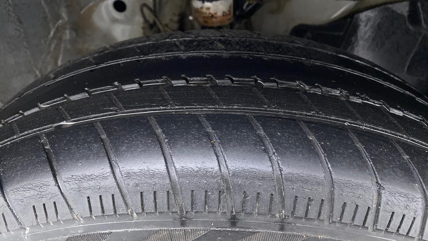 2019 Honda Amaze 1.2 SMT I VTEC, Petrol, Manual, 65,987 km, Right Front Tyre Tread