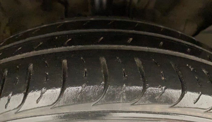 2019 KIA SELTOS HTK PLUS 1.5 DIESEL, Diesel, Manual, 40,508 km, Right Front Tyre Tread