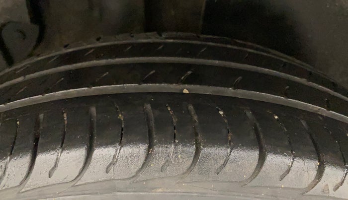 2019 KIA SELTOS HTK PLUS 1.5 DIESEL, Diesel, Manual, 40,508 km, Right Rear Tyre Tread