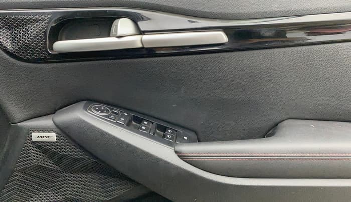 2023 KIA SELTOS GTX PLUS DCT 1.4 PETROL, Petrol, Automatic, 33,356 km, Driver Side Door Panels Control