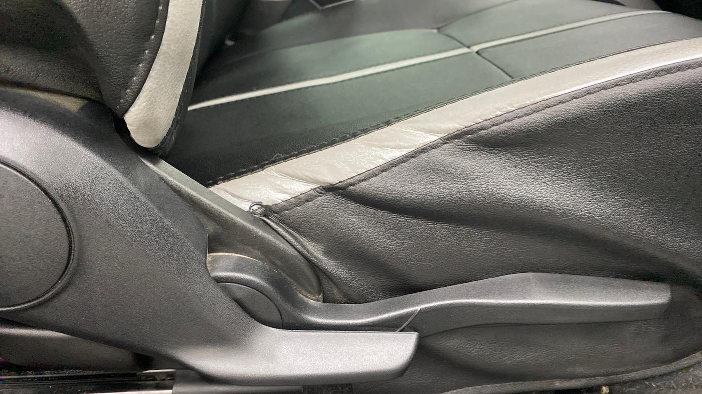 2018 Maruti Baleno ZETA 1.2 K12, Petrol, Manual, 13,442 km, Driver Side Adjustment Panel