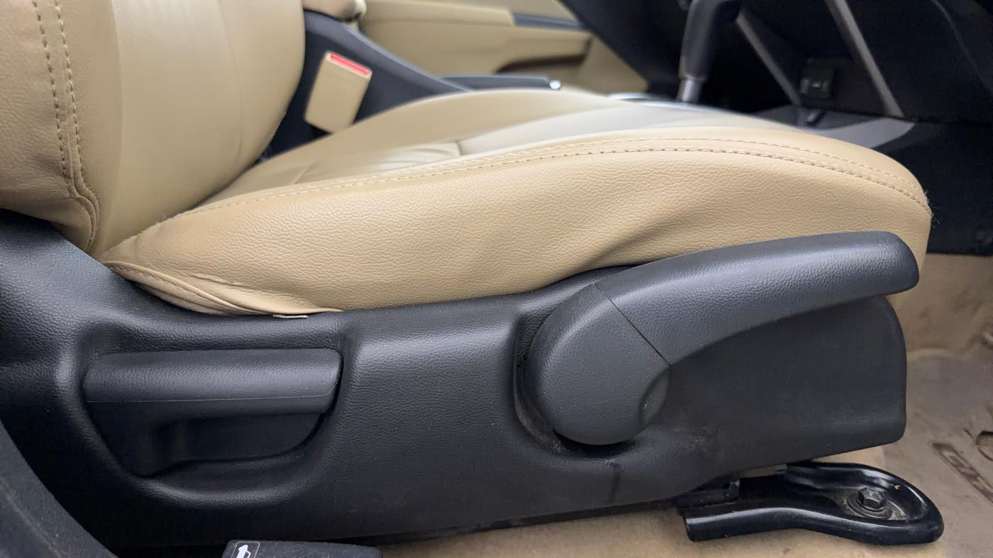 2018 Honda City 1.5L I-VTE V CVT, Petrol, Automatic, 81,412 km, Driver Side Adjustment Panel
