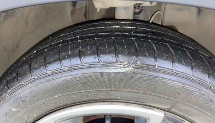 2021 Tata TIAGO NRG XZ AMT, Petrol, Automatic, 17,859 km, Right Front Tyre Tread