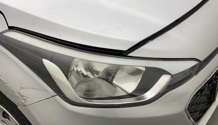 2014 Hyundai Elite i20 MAGNA 1.2, Petrol, Manual, 36,036 km, Right headlight - Minor scratches