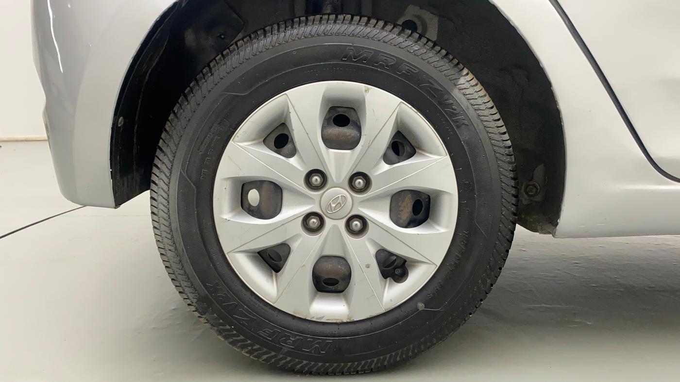 2014 Hyundai Elite i20 MAGNA 1.2, Petrol, Manual, 36,036 km, Right Rear Wheel