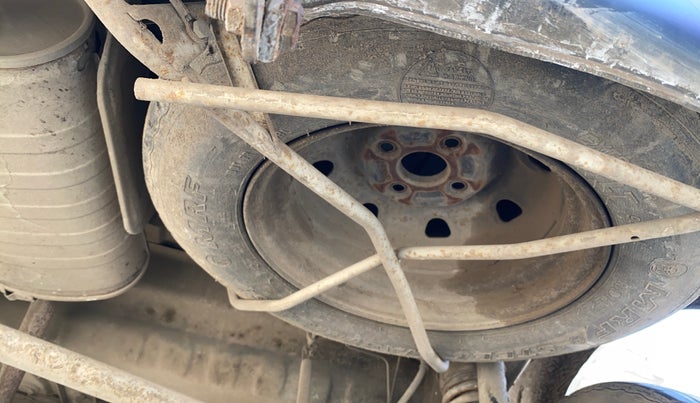 2016 Maruti Eeco 5 STR WITH A/C+HTR, CNG, Manual, 1,27,267 km, Spare Tyre