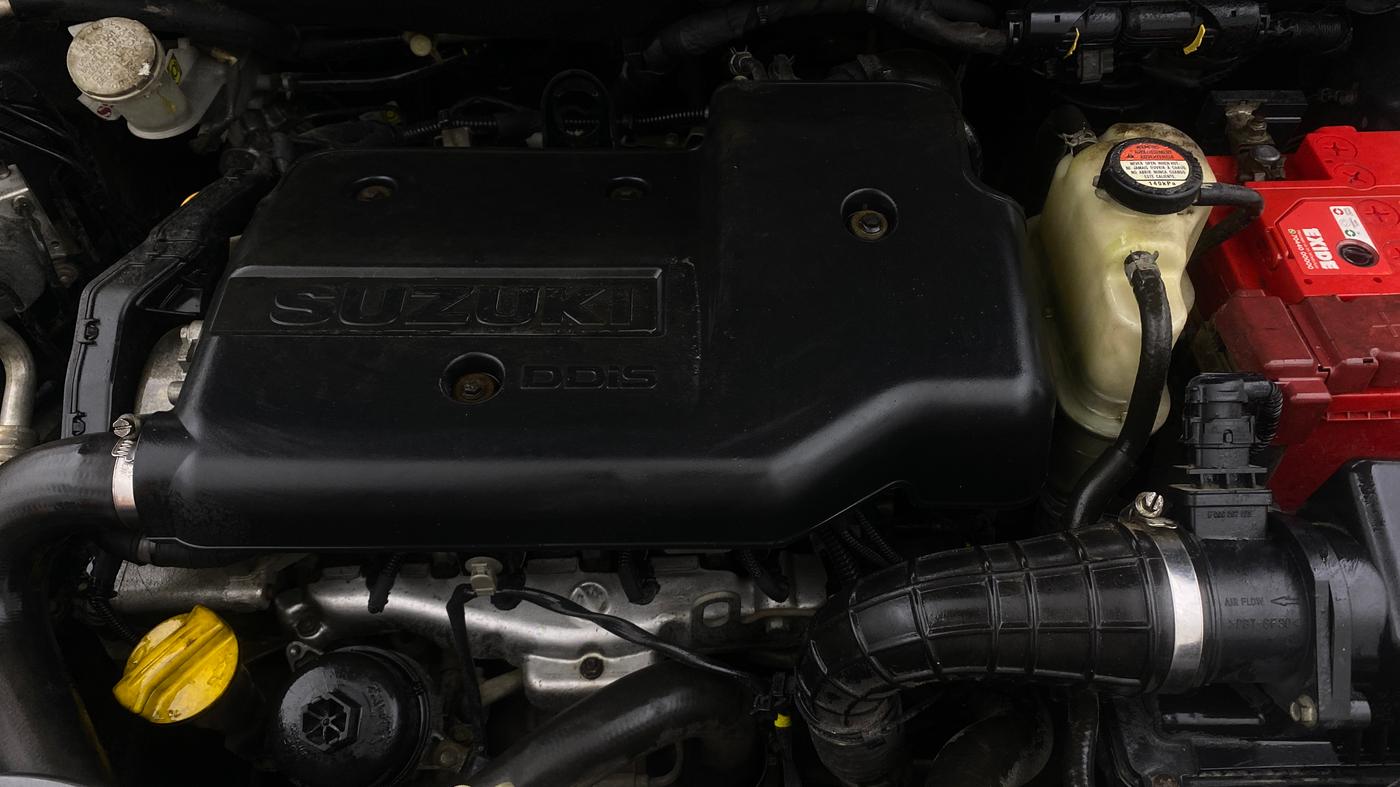 2014 Maruti Swift VDI, Diesel, Manual, 83,759 km, Engine View