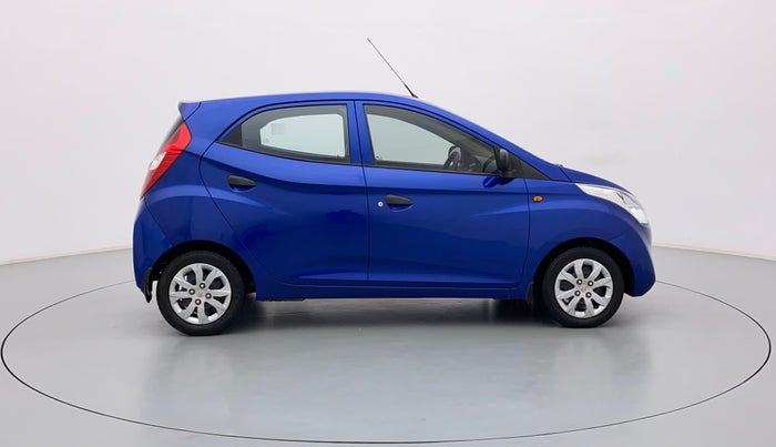 2016 Hyundai Eon MAGNA +, Petrol, Manual, 38,519 km, Right Side View
