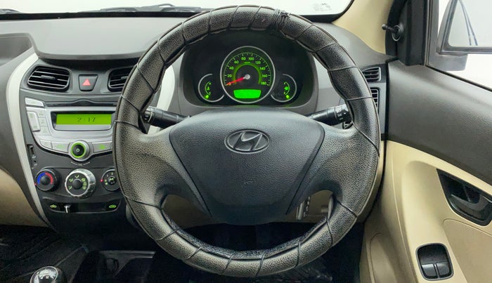 2016 Hyundai Eon MAGNA +, Petrol, Manual, 38,519 km, Steering Wheel Close Up