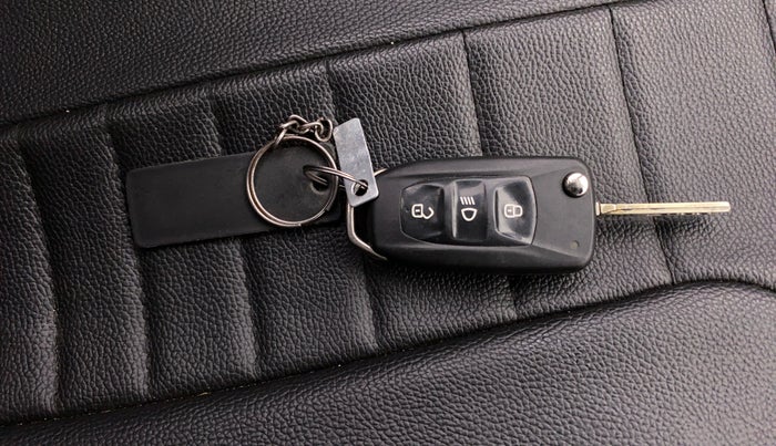 2022 Tata Tiago XZA PLUS PETROL, Petrol, Automatic, 15,573 km, Key Close Up