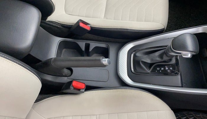 2023 KIA SONET 	 HTX 1.0 TURBO DCT, Petrol, Automatic, 32,597 km, Gear Lever