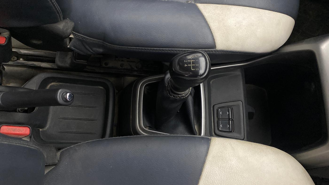 2020 Datsun Redi Go T (O), Petrol, Manual, 63,791 km, Gear Lever