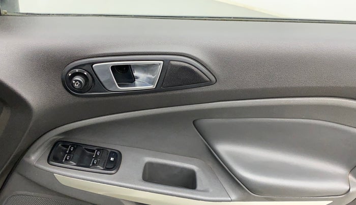 2016 Ford Ecosport TITANIUM+ 1.5L DIESEL, Diesel, Manual, 1,19,063 km, Right front window switch / handle - Master window function not working