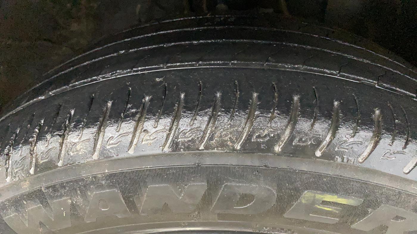 2020 Hyundai VENUE SX PLUS 1.0 TURBO DCT, Petrol, Automatic, 45,863 km, Right Front Tyre Tread