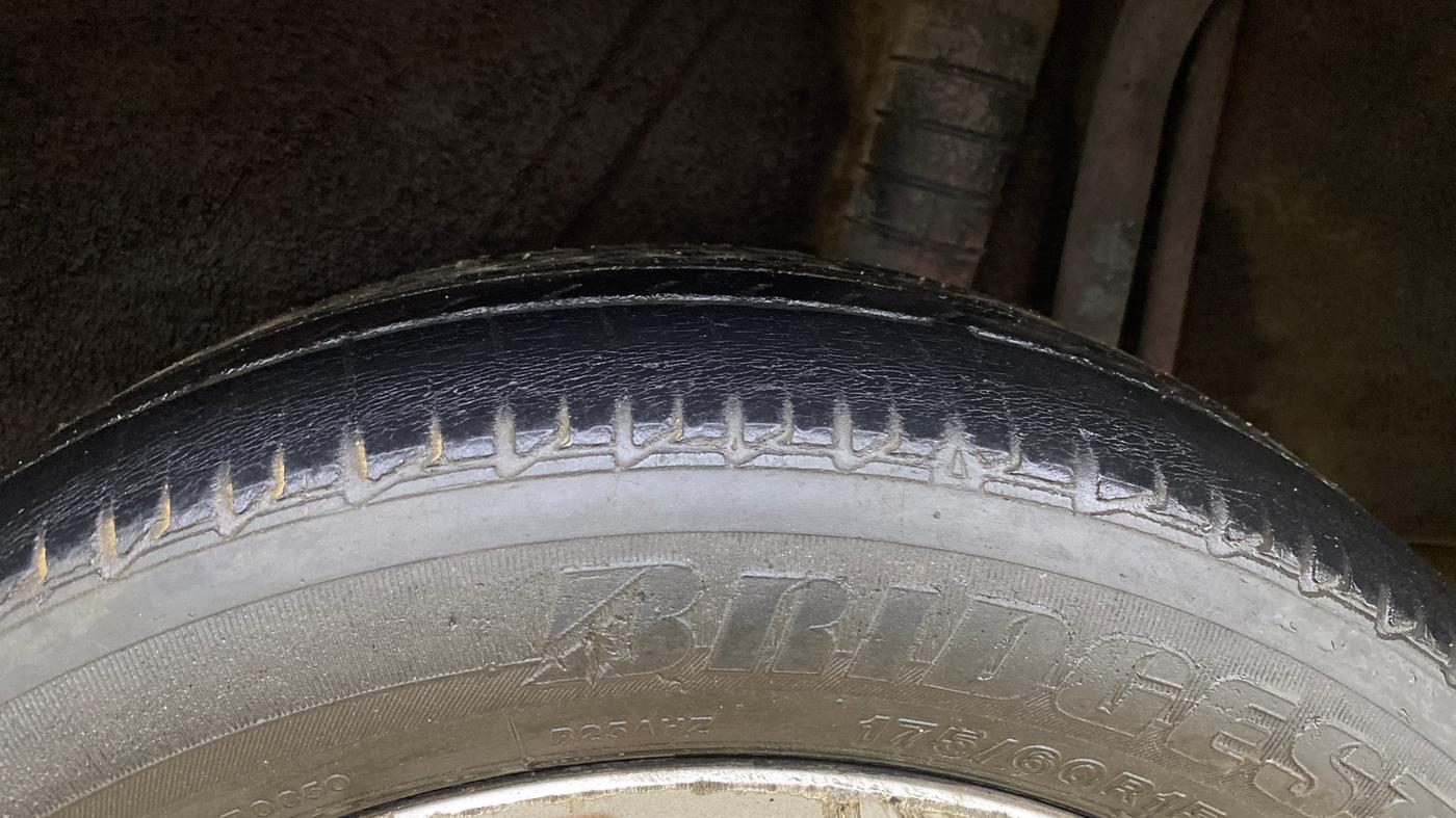 2017 Nissan Micra XV CVT, Petrol, Automatic, 37,022 km, Left Rear Tyre Tread