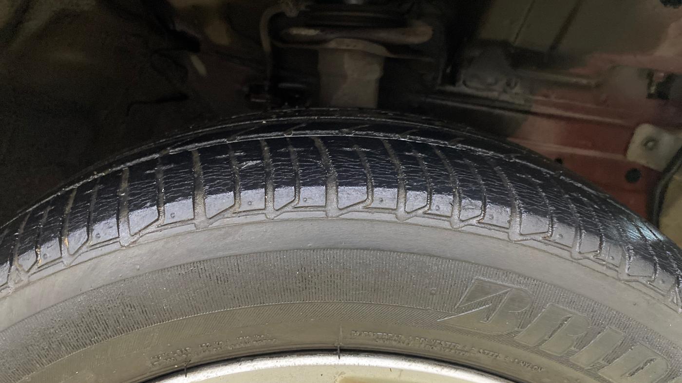 2017 Nissan Micra XV CVT, Petrol, Automatic, 37,022 km, Right Front Tyre Tread