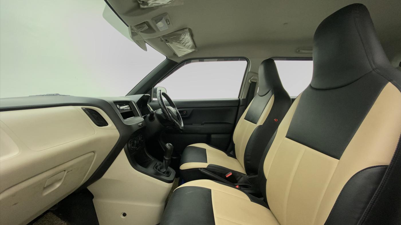 2022 Maruti New Wagon-R LXI CNG (O) 1.0, CNG, Manual, 44,232 km, Right Side Front Door Cabin