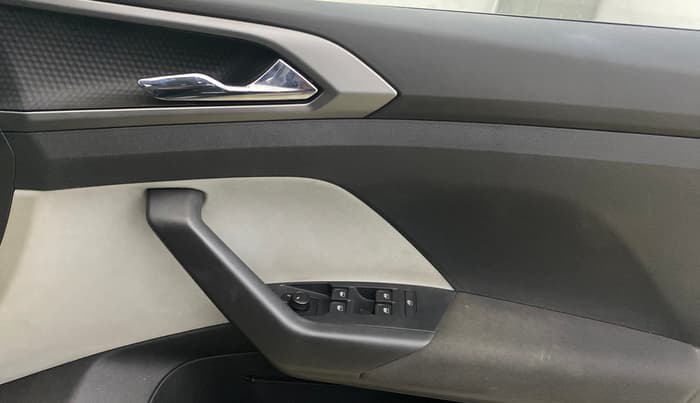 2022 Skoda KUSHAQ AMBITION 1.0L TSI MT, Petrol, Manual, 48,359 km, Driver Side Door Panels Control