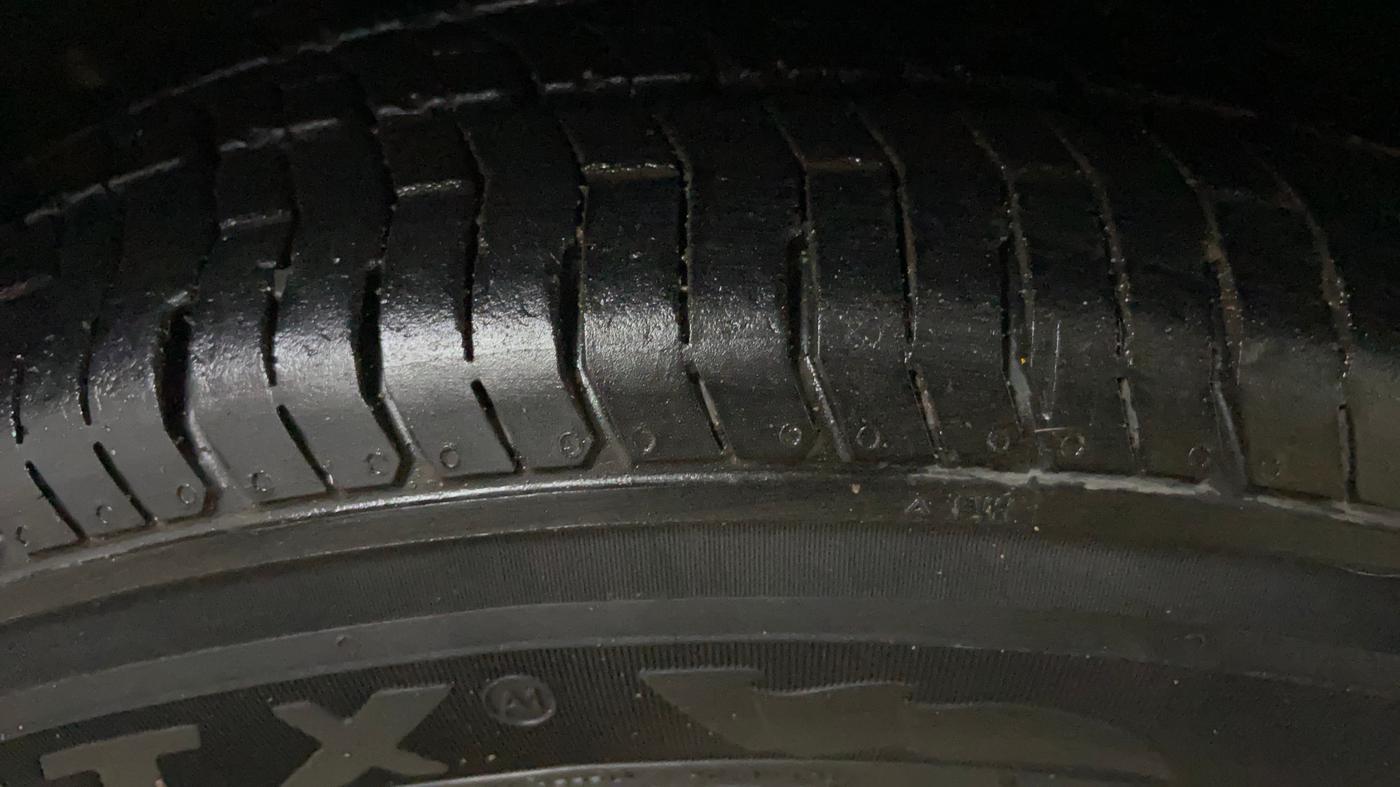 2020 Maruti Ertiga ZXI AT SHVS, Petrol, Automatic, 81,297 km, Left Front Tyre Tread