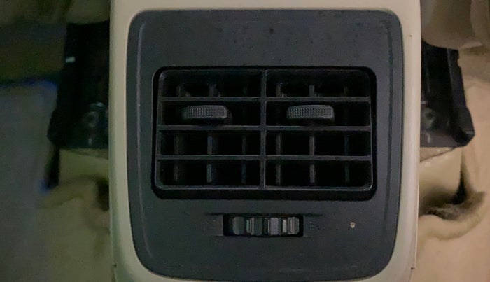 2018 Maruti Dzire VXI, Petrol, Manual, 73,333 km, Rear AC Vents