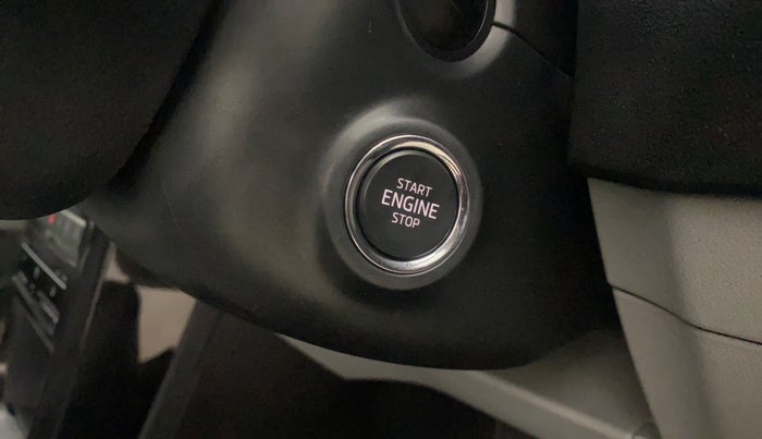 2024 Skoda KUSHAQ STYLE 1.0L TSI MT, Petrol, Manual, 17,862 km, Keyless Start/ Stop Button