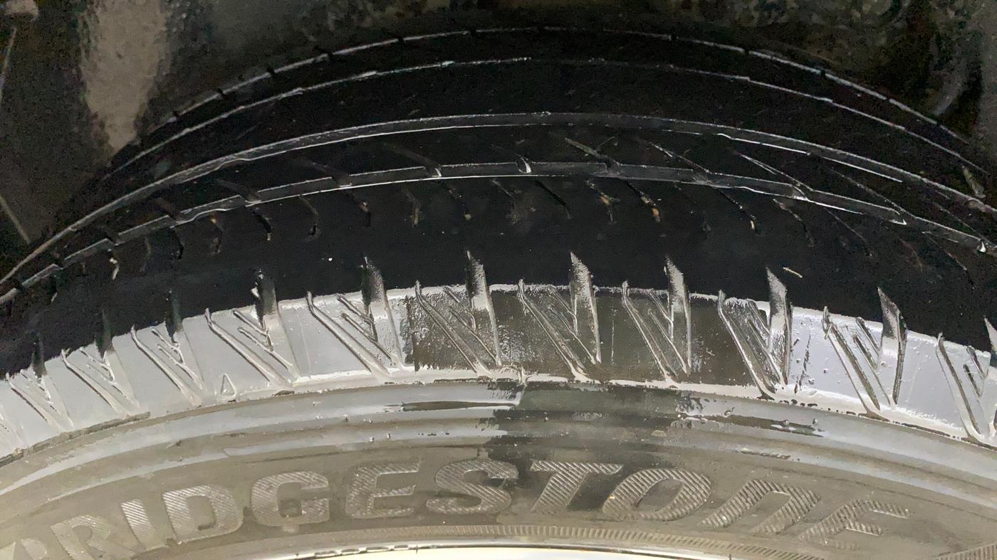 2023 Tata Safari XZ PLUS, Diesel, Manual, 46,665 km, Right Rear Tyre Tread