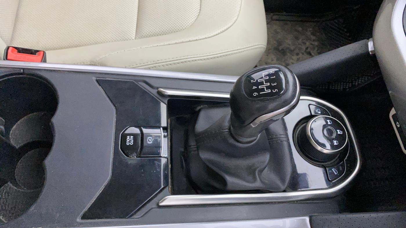 2023 Tata Safari XZ PLUS, Diesel, Manual, 46,665 km, Gear Lever