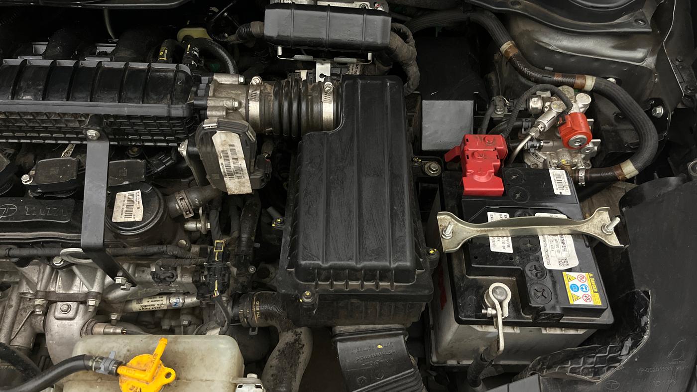 2024 Tata ALTROZ XZ PLUS SUNROOF CNG, CNG, Manual, 30,914 km, Engine View - Left
