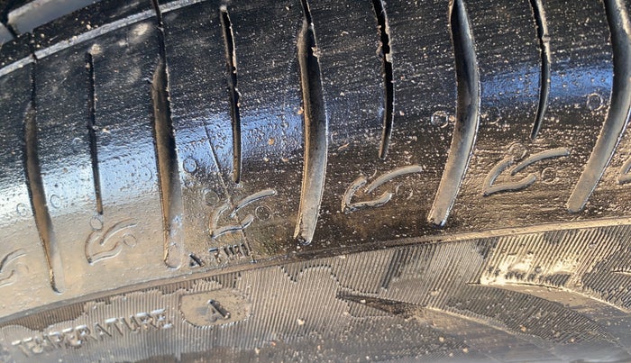 2025 KIA SYROS  HTX 1.0 Turbo 6MT, Petrol, Manual, 1,196 km, Left Front Tyre Tread