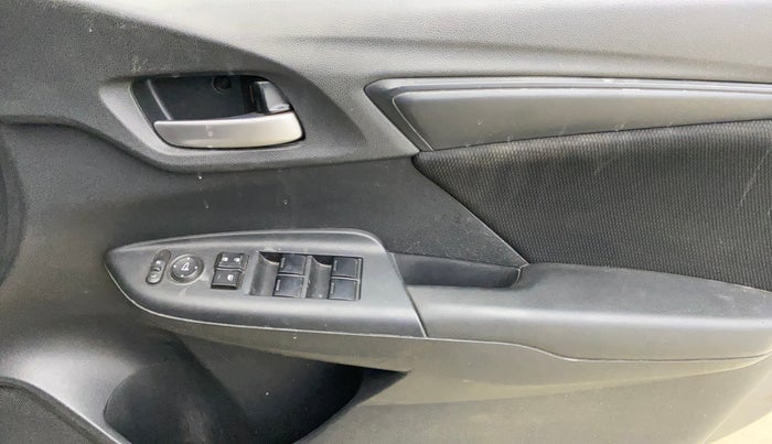 2018 Honda WR-V 1.2L I-VTEC S MT, Petrol, Manual, 48,869 km, Driver Side Door Panels Control