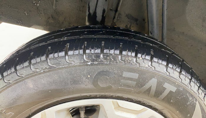 2017 Renault Kwid CLIMBER 1.0, Petrol, Manual, 79,870 km, Right Rear Tyre Tread