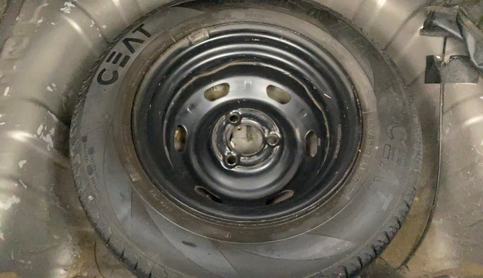 2017 Renault Kwid CLIMBER 1.0, Petrol, Manual, 79,870 km, Spare Tyre