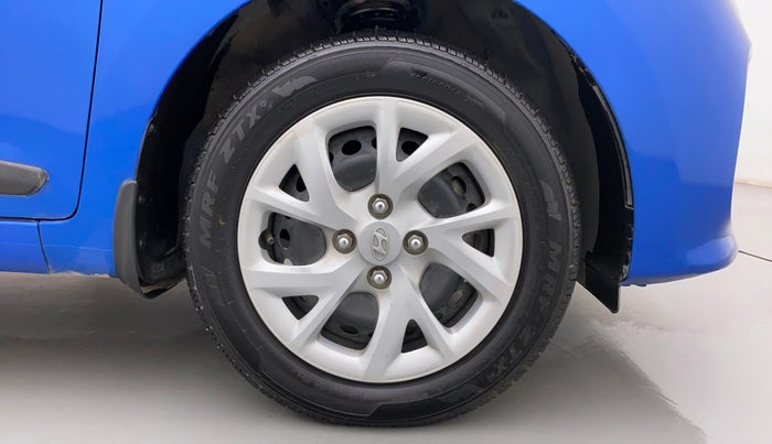2018 Hyundai Grand i10 SPORTZ 1.2 KAPPA VTVT, Petrol, Manual, 35,225 km, Right Front Wheel