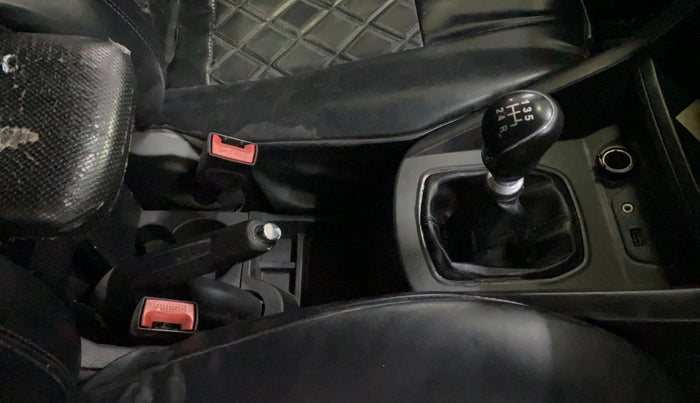 2019 Ford New Figo TITANIUM BLU 1.5 DIESEL, Diesel, Manual, 64,987 km, Gear Lever