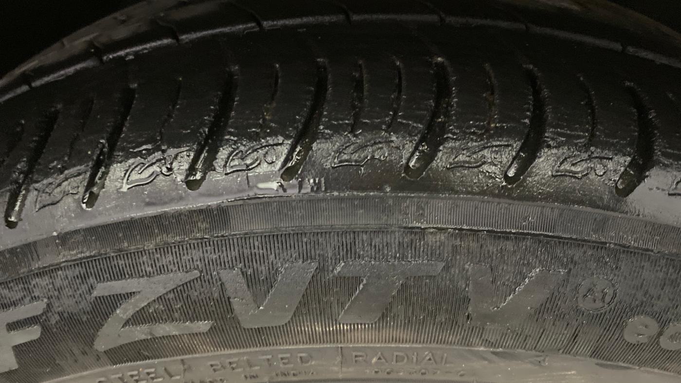 2021 Tata ALTROZ XZ PLUS I-TURBO PETROL, Petrol, Manual, 15,989 km, Right Front Tyre Tread