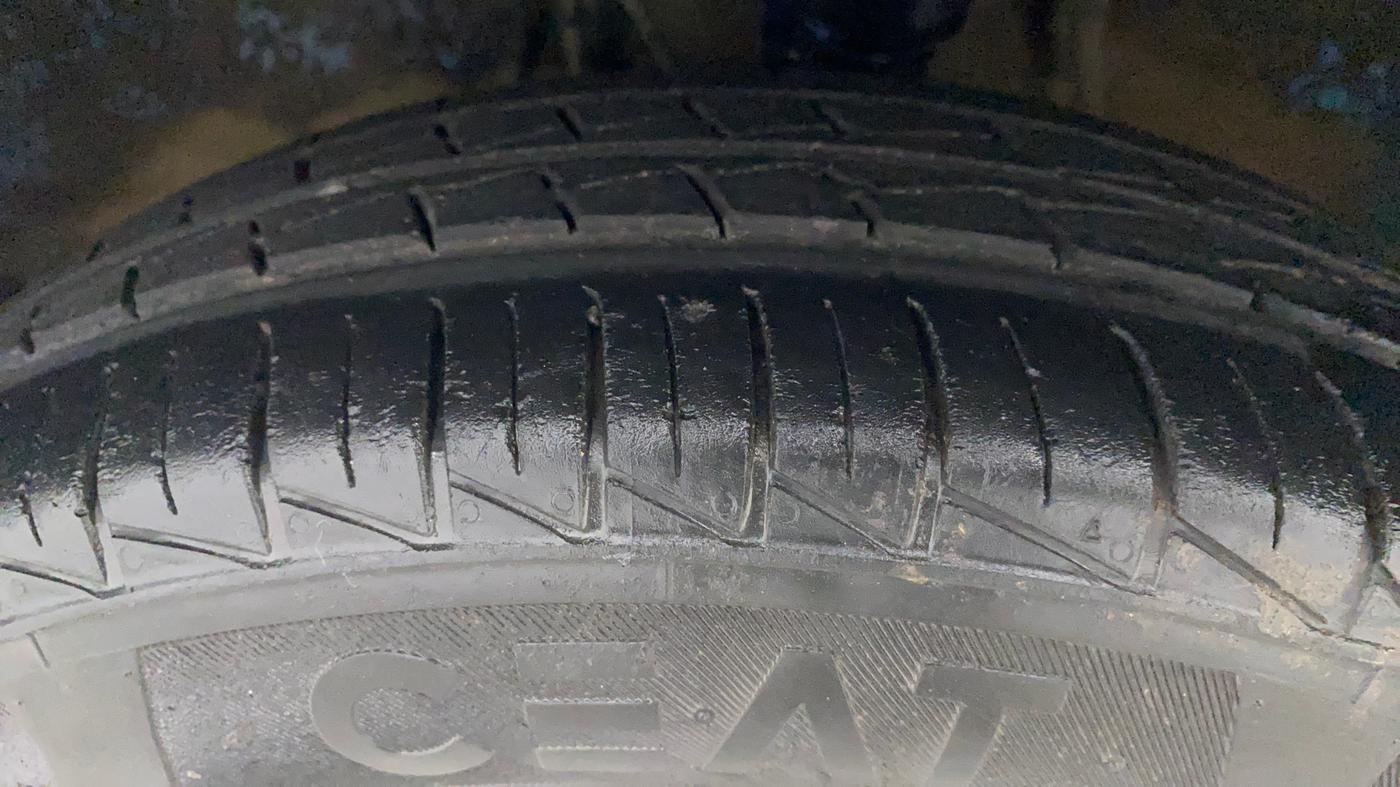 2021 Maruti Alto VXI PLUS, Petrol, Manual, 40,619 km, Left Front Tyre Tread