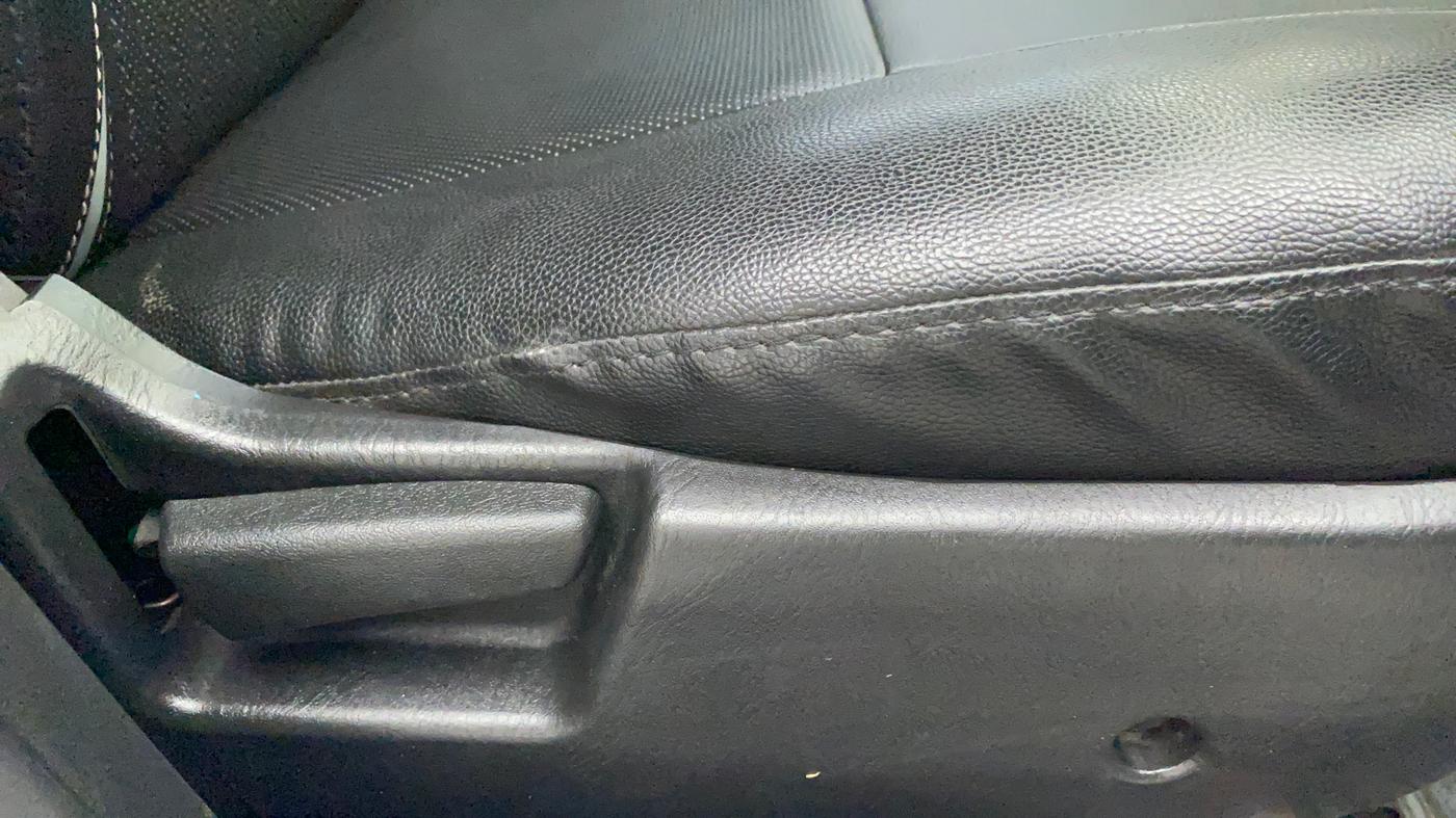 2021 Maruti Alto VXI PLUS, Petrol, Manual, 40,619 km, Driver Side Adjustment Panel
